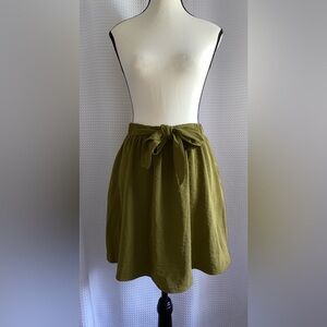 LOUVE‎ made in Quebec short flowy skirt with pockets size small